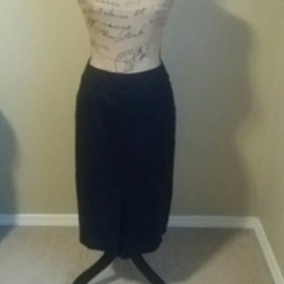 Harve Benard Dresses & Skirts - Black HARVE BEARD Skirt Harve Benard Dresses & Skirts - Black HARVE BEARD Skirt